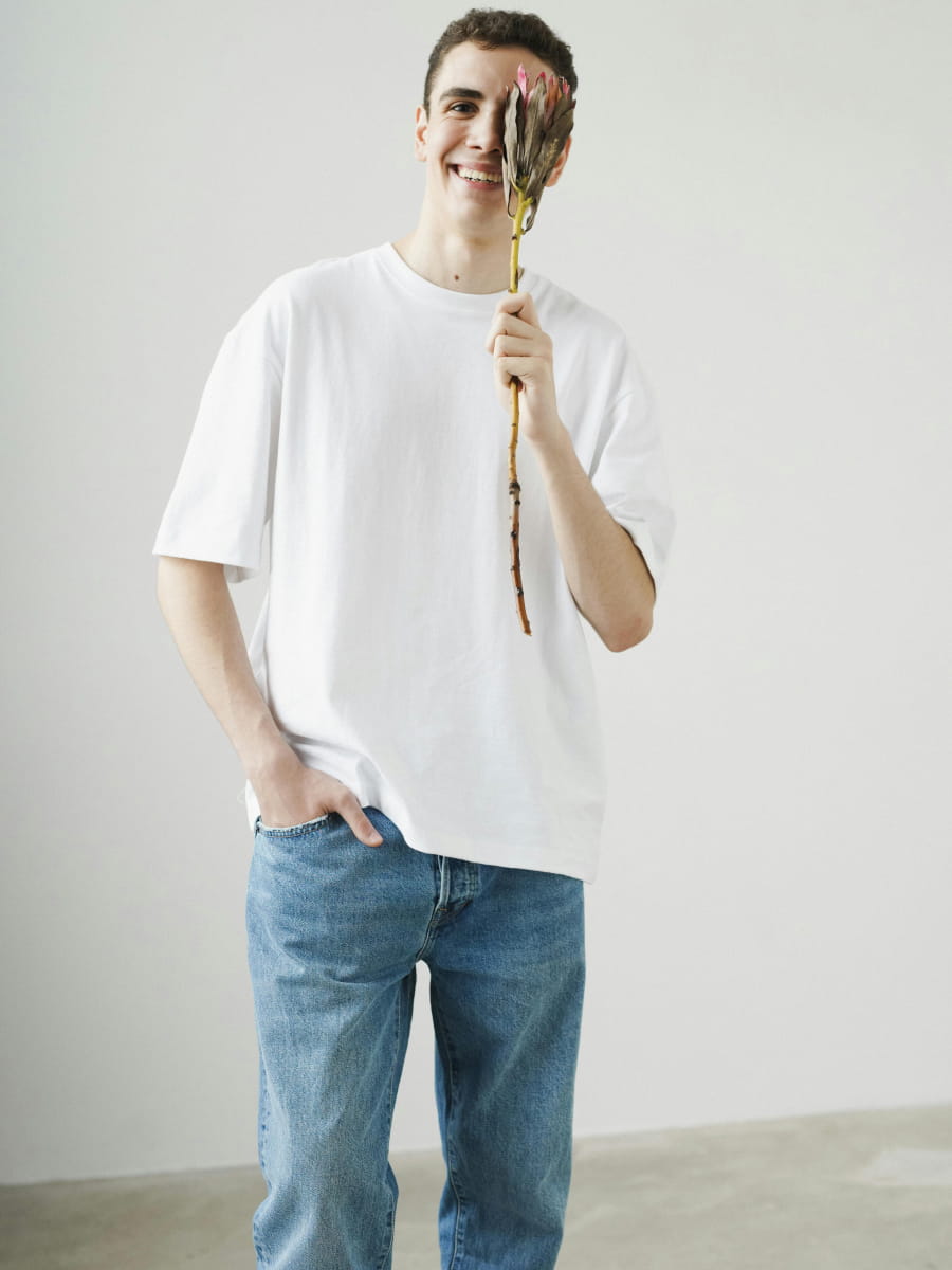 Medium weight regular fit T-shirt